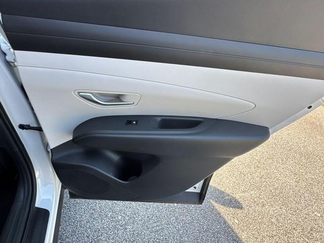 Photo of 2025 Serenity White Pearl Hyundai TUCSON