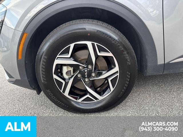 Photo of 2024 Steel Gray Kia Sportage