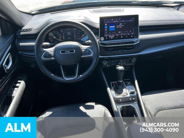 Photo of 2024 Sting-Gray Clearcoat Jeep Compass