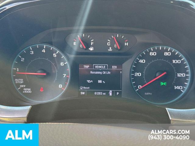 Photo of 2022 Northsky Blue Metallic Chevrolet Traverse