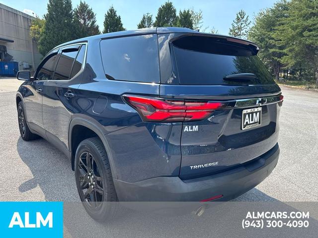 Photo of 2022 Northsky Blue Metallic Chevrolet Traverse