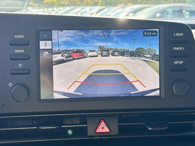 Photo of 2025 Ecotronic Gray Hyundai ELANTRA