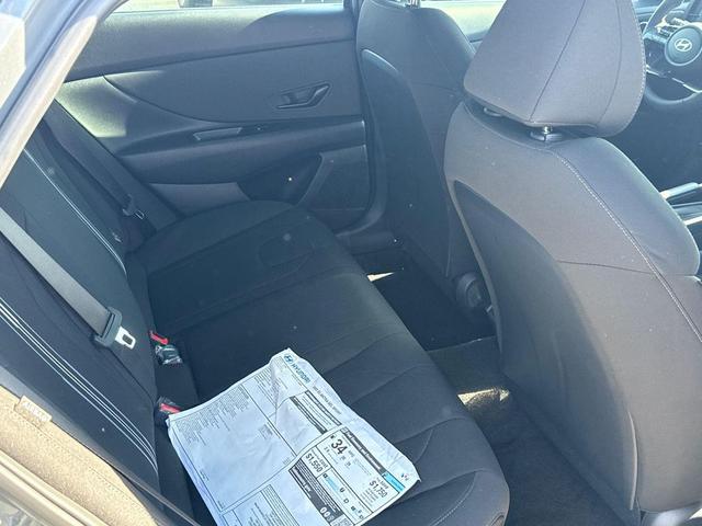 Photo of 2025 Ecotronic Gray Hyundai ELANTRA