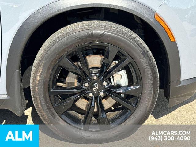 Photo of 2025 Harbor Gray INFINITI QX60