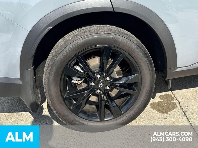 Photo of 2025 Harbor Gray INFINITI QX60