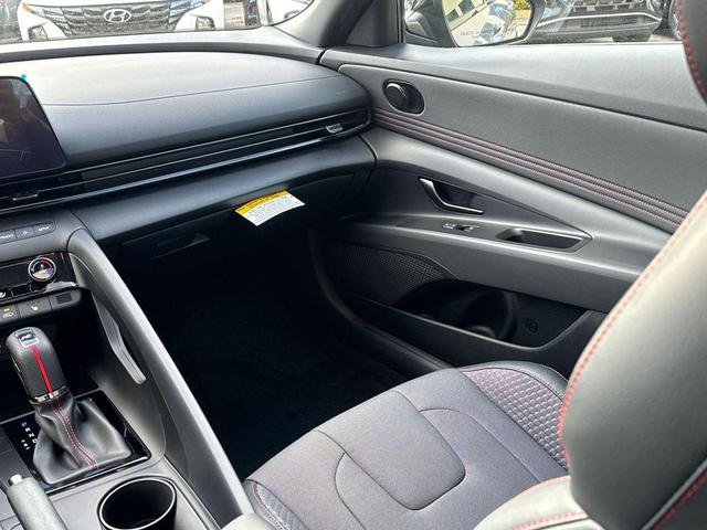 Photo of 2025 Fluid Metal Hyundai ELANTRA