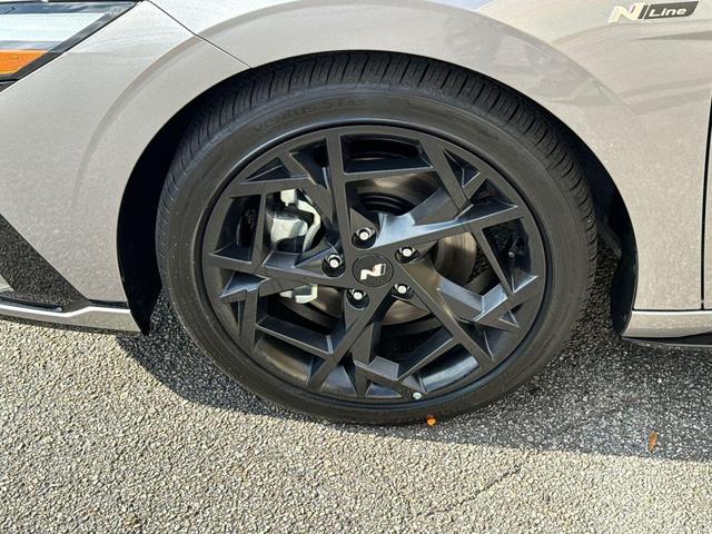 Photo of 2025 Fluid Metal Hyundai ELANTRA