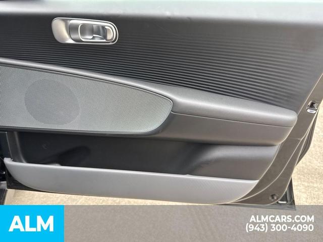 Photo of 2024 Onyx Black Hyundai IONIQ 6