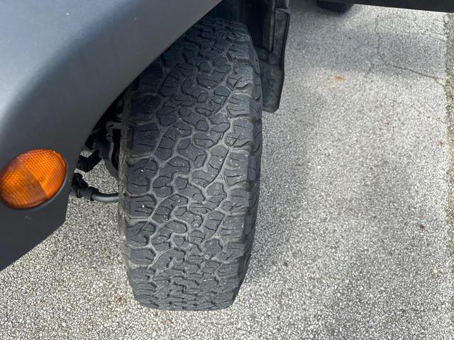 Photo of 2017 Black Clearcoat Jeep Wrangler