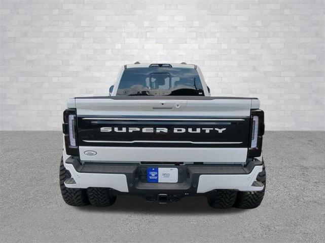 Photo of 2025 Star White Metallic Tri-Coat Ford F-450