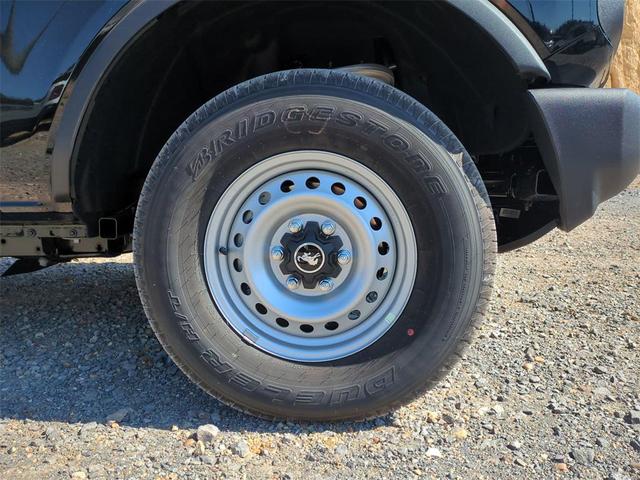 Photo of 2025 Shadow Black Ford Bronco