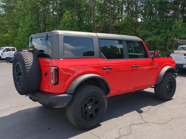 Photo of 2023 Race Red Ford Bronco