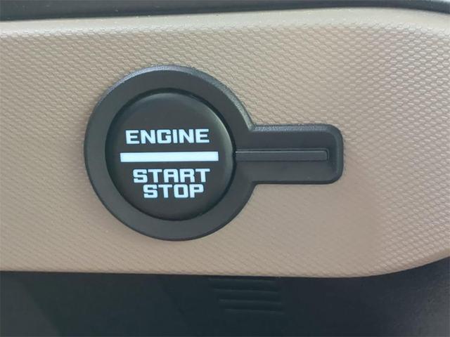 Photo of 2023 Race Red Ford Bronco