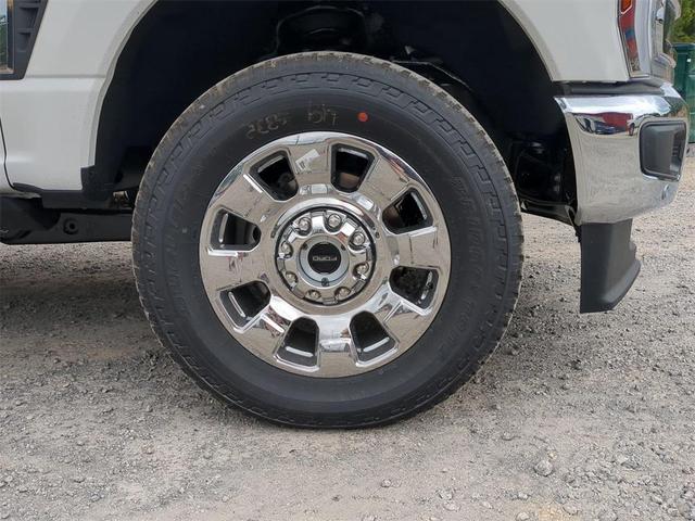 Photo of 2025 Star White Metallic Tri-Coat Ford F-350