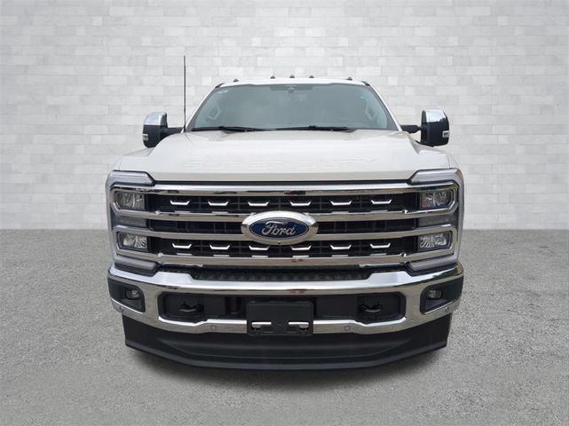 Photo of 2025 Star White Metallic Tri-Coat Ford F-350