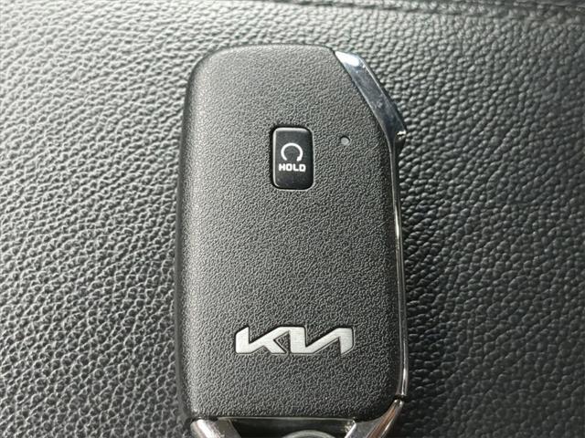 Photo of 2023 Sapphire Blue Kia Sportage