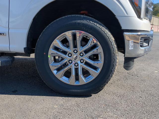 Photo of 2025 White Metallic Ford F-150