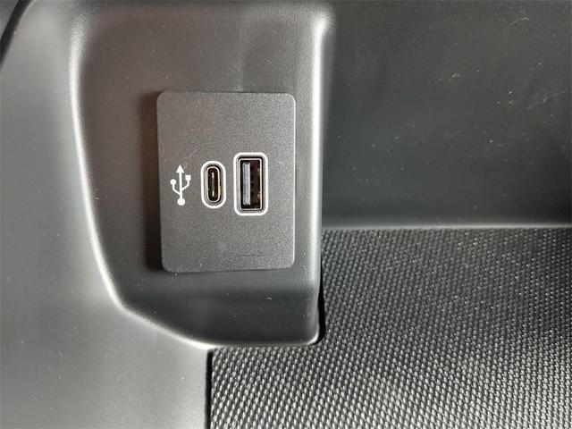 Photo of 2025 Oxford White Ford F-150