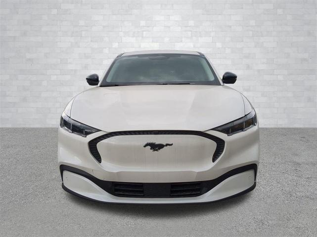 Photo of 2025 Star White Metallic Tri-Coat Ford Mustang Mach-E