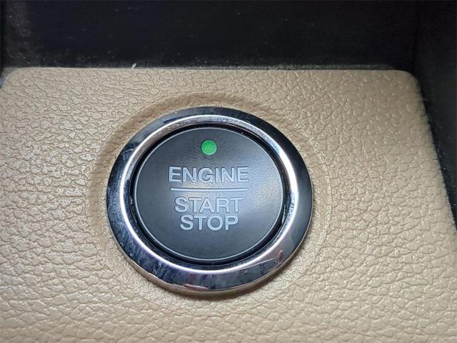 Photo of 2020 White Ford F-150