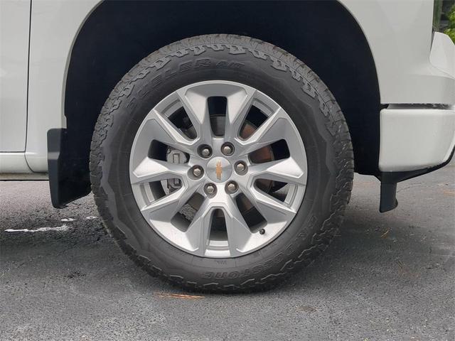 Photo of 2025 Summit White Chevrolet Silverado 1500