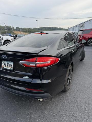 Photo of 2019 Agate Black Ford Fusion