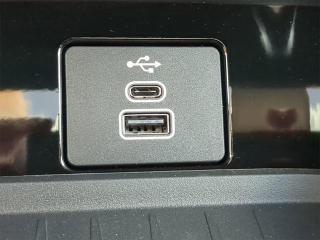 Photo of 2025 Glacier Gray Metallic TriCoat Ford Mustang Mach-E