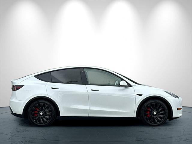 Photo of 2022 Pearl White Multi-Coat Tesla Model Y