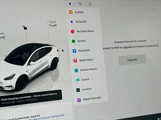 Photo of 2022 Pearl White Multi-Coat Tesla Model Y
