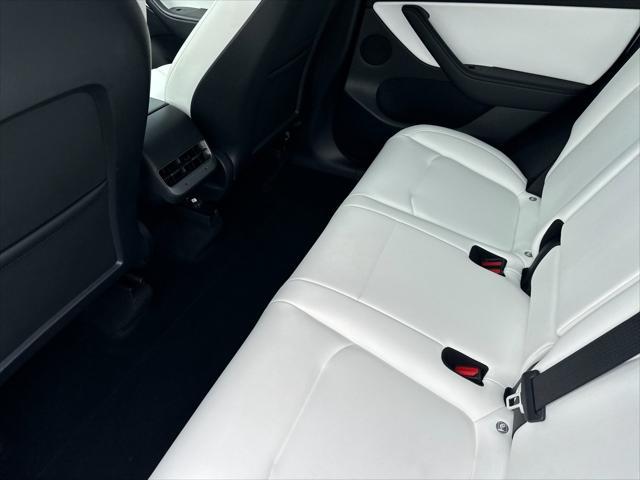 Photo of 2022 Pearl White Multi-Coat Tesla Model Y
