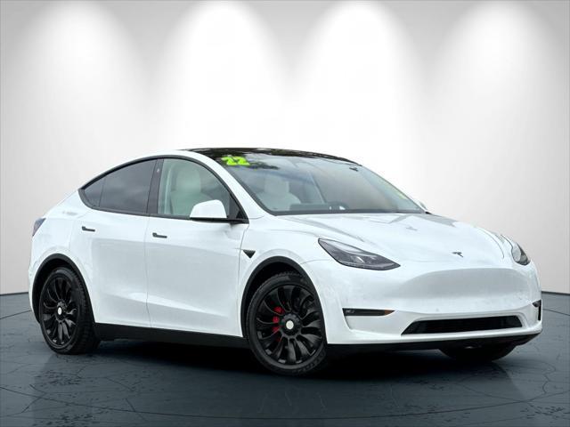 Photo of 2022 Pearl White Multi-Coat Tesla Model Y