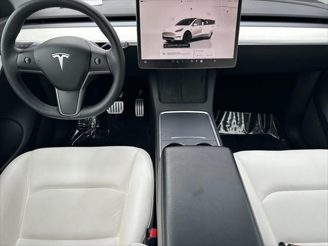 Photo of 2022 Pearl White Multi-Coat Tesla Model Y