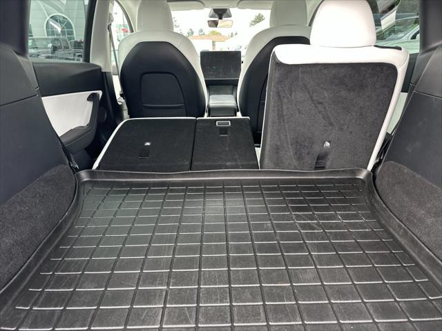 Photo of 2022 Pearl White Multi-Coat Tesla Model Y