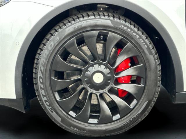 Photo of 2022 Pearl White Multi-Coat Tesla Model Y