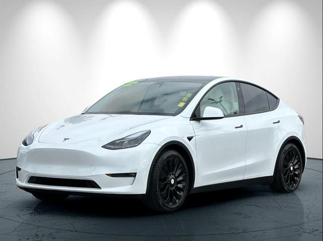 Photo of 2022 Pearl White Multi-Coat Tesla Model Y