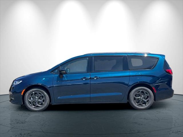 Photo of 2025 Fathom Blue Pearlcoat Chrysler Pacifica Hybrid
