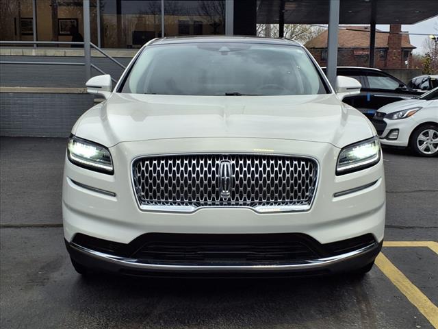 Photo of 2022 Pristine White Metallic Tri-Coat Lincoln Nautilus