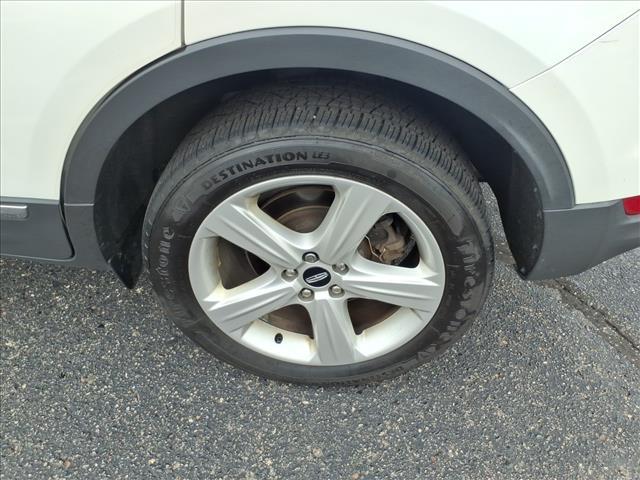 Photo of 2018 White Lincoln MKC