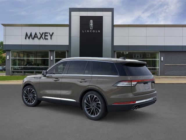 Photo of 2025 Harbor Gray Lincoln Aviator