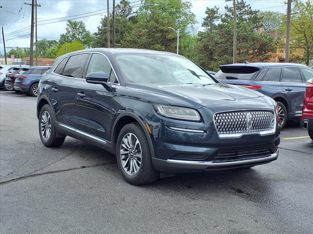 Photo of 2022 Flight Blue Clearcoat Metallic Lincoln Nautilus