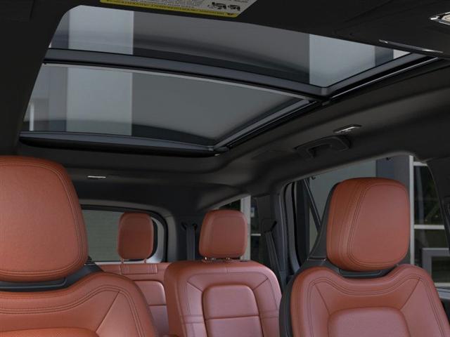 Photo of 2025 Pristine White Lincoln Aviator