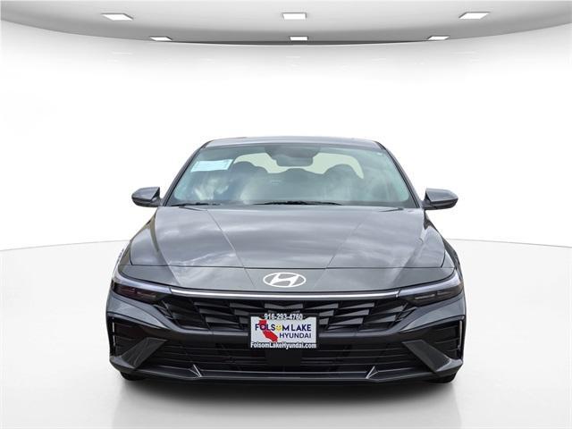 Photo of 2025 Amazon Gray Hyundai ELANTRA