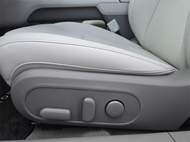 Photo of 2025 White Hyundai IONIQ 6