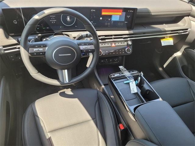 Photo of 2025 Amazon Gray Hyundai TUCSON Hybrid