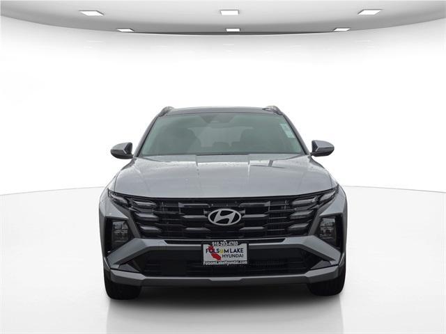Photo of 2025 Shimmering Silver Hyundai TUCSON Hybrid