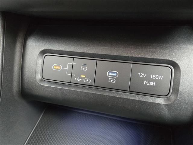 Photo of 2025 Shimmering Silver Hyundai TUCSON Hybrid