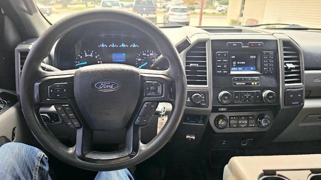 Photo of 2017 White Ford F-250