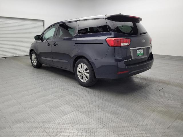 Photo of 2017 Midnight Sapphire Kia Sedona