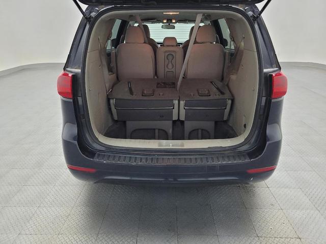 Photo of 2017 Midnight Sapphire Kia Sedona