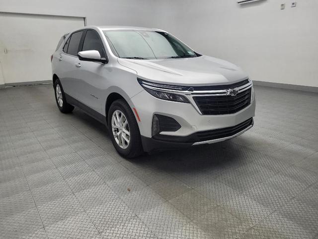 Photo of 2022 Silver Ice Metallic Chevrolet Equinox